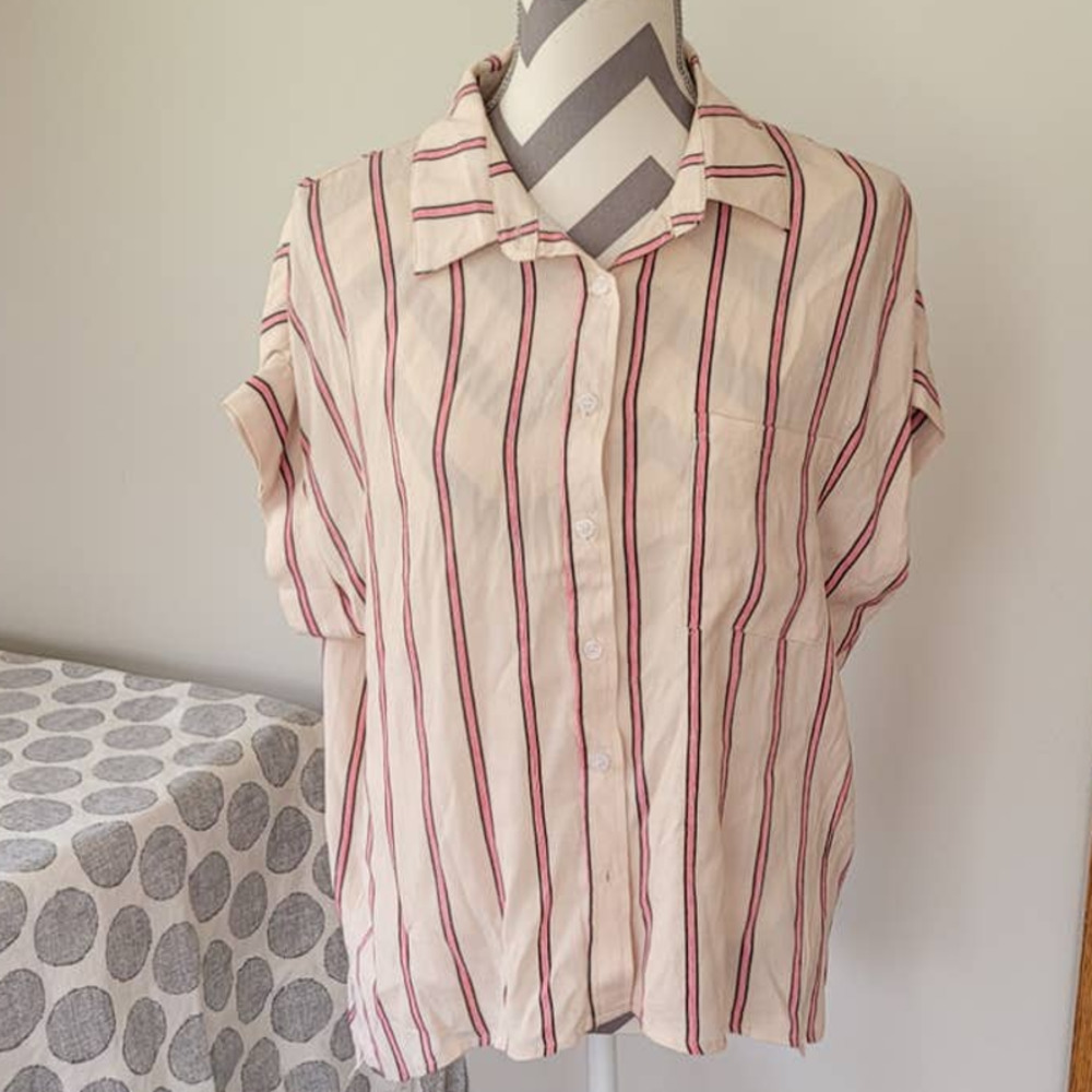 By Together Oversize Boxy Short Sleeve Blouse Women's Small Button Down